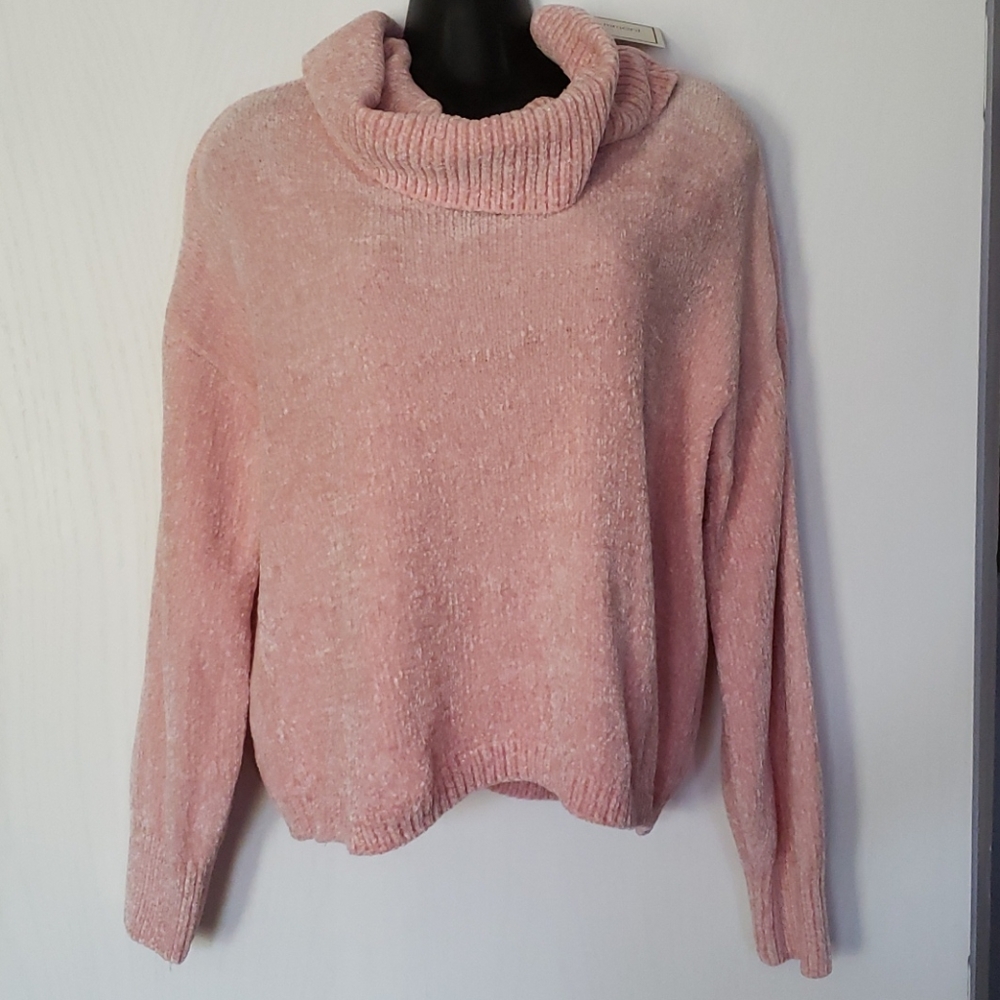 Beautiful soft cowl neck pink sweater size L